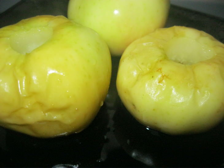 Блинчики с черемуховым ароматом и фруктовой начинкой (дуэль) 