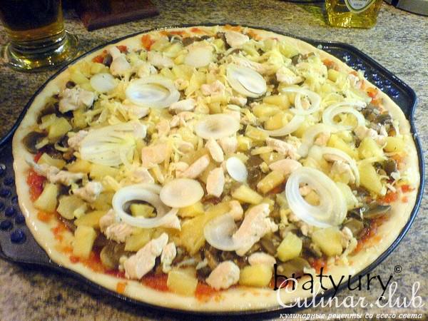 Pizza Hawaii con funghi 