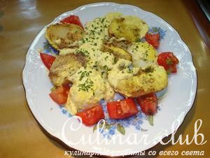 Картофель и яйца запеченные под соусом карри