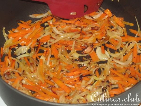       / egg noodles with shrimps and vegetable /   