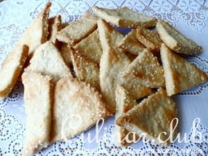 Солёные печенья (крекеры)