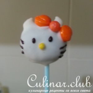 Hello Kitty cake pops       -