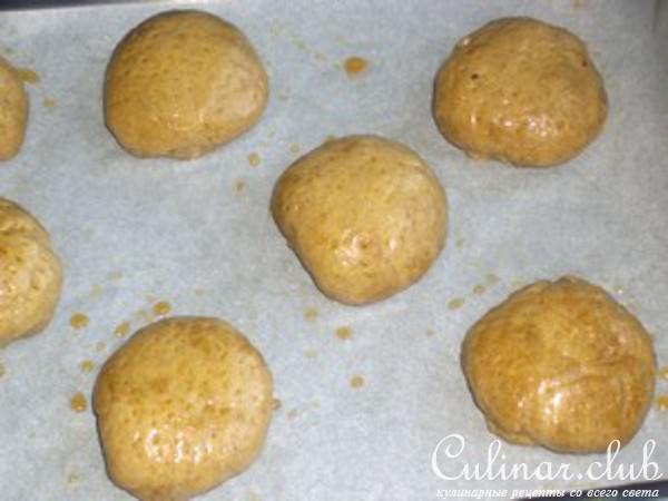 Орехово-ржаные булочки с джемом (постное) 