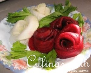 Украшение блюд (роза из свеклы, кольраби или марципана)