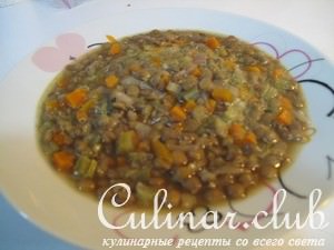 Чечевичный густой суп с овощами, лимонным соком  и чесноком