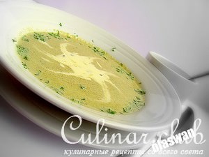 Сливочный грибной суп-пюре со сметаной и эстрагоном