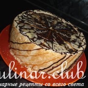 Миндальный торт со сливочным кремом и личи 