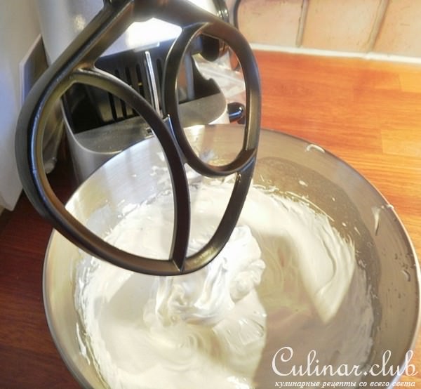  ,   , Swiss Meringue Buttercream 