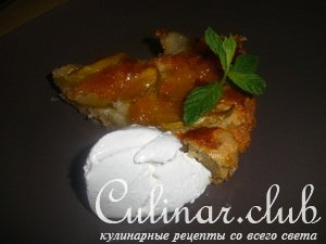 -  (Apple frangipane tart)