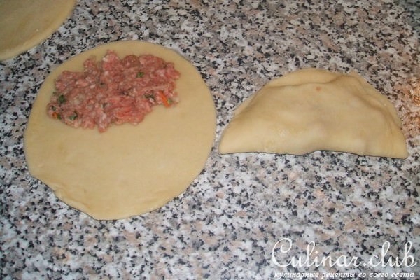 Чебуреки рецепт с фаршем на сковороде сочные с фото пошагово